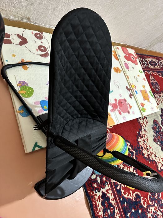 Продам кресло качалку