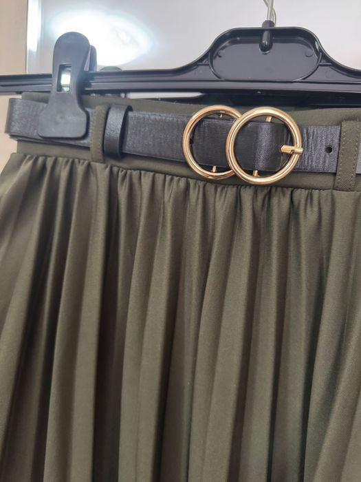 Нова пола MOHITO