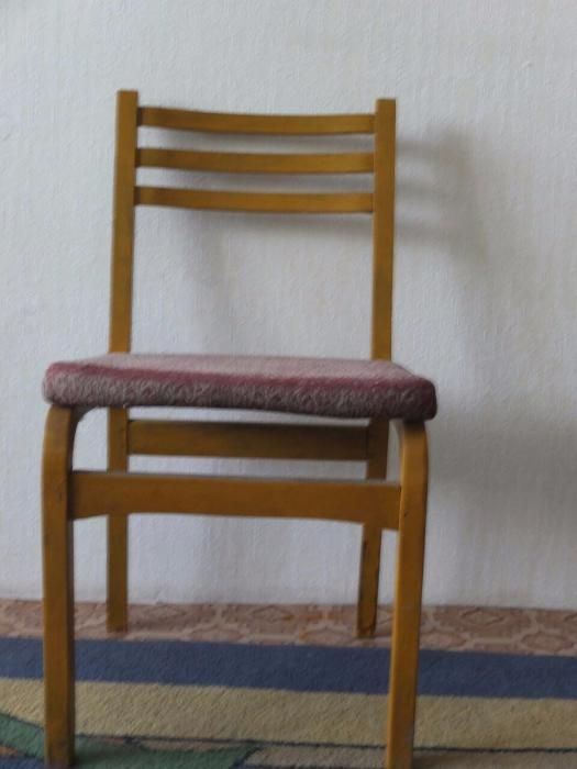 Пара стульев. Дерево.