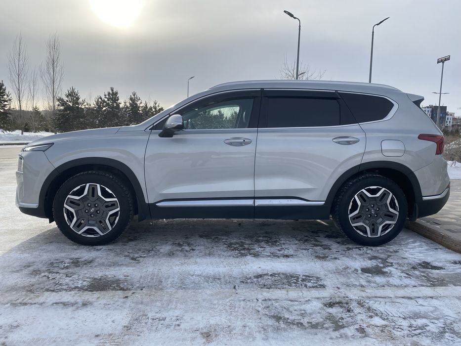 Hyundai Santa Fe 2022 г.