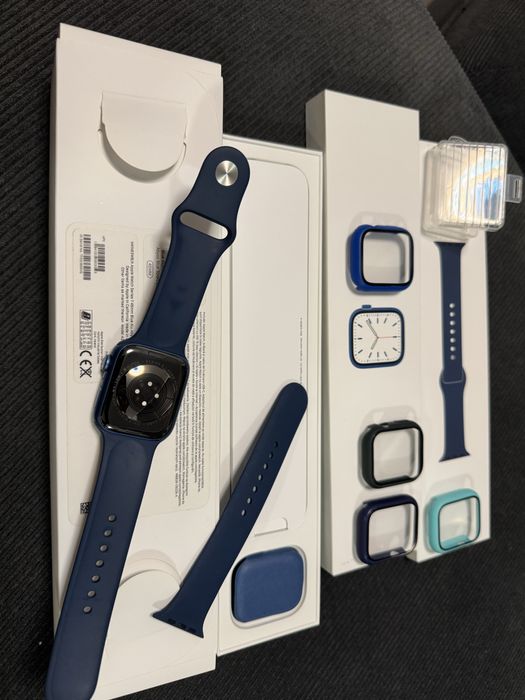 Apple Watch Series 7 GPS 45mm, оригинален, пълен к-кт с подаръци
