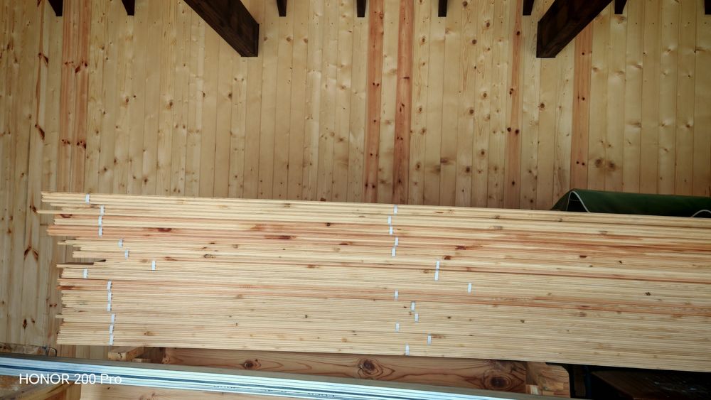 Продавам дървена  ламперия