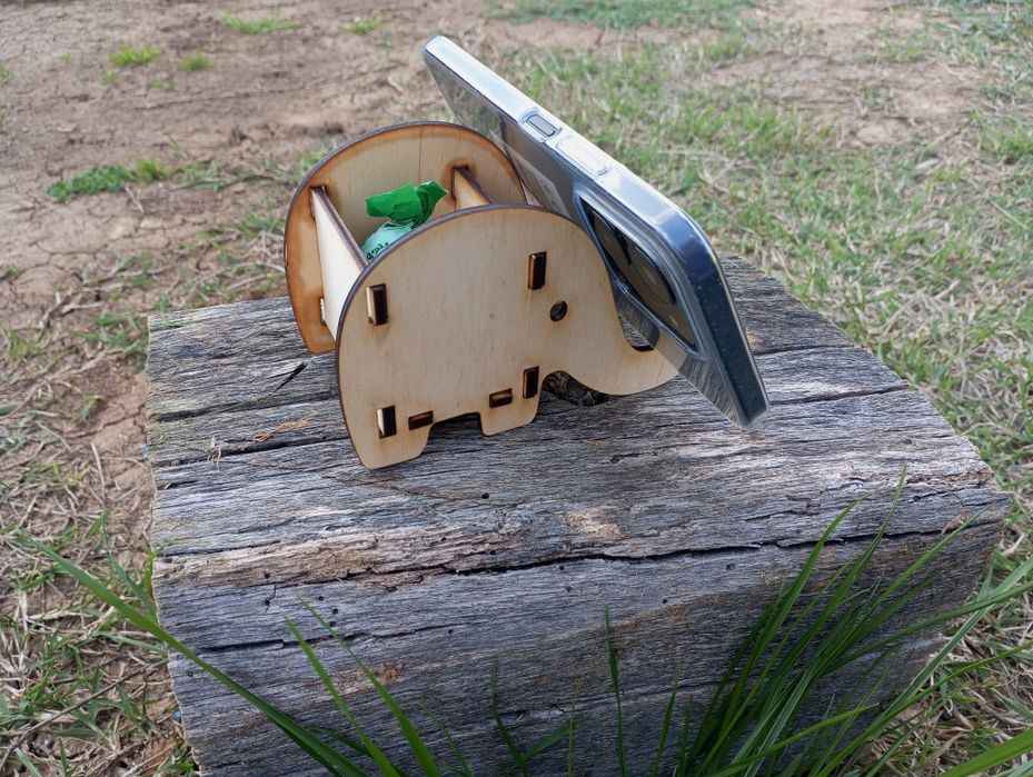 Дървен органайзер