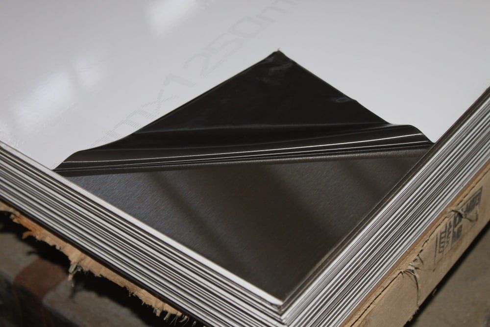 Лист Алюминиевые  марки АМЦМ все толщины и Дюралюминиевые марки Д16