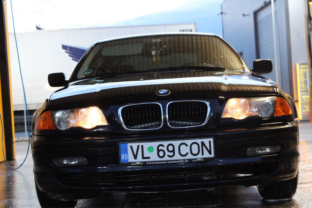 Bmw e46 318i detali pe wapp sau la telefon,masina arata si merge bine