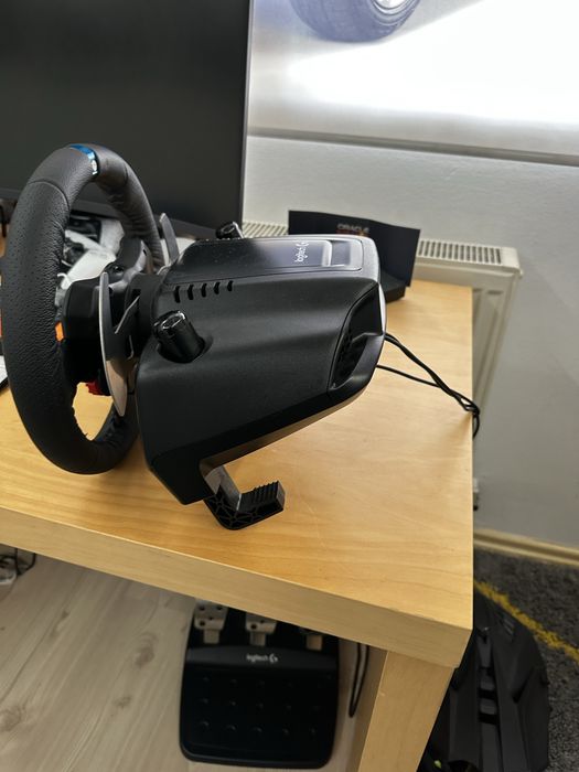 Logitech G29 + G Shifter inclus – stare foarte bună