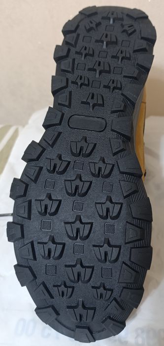 Зимние мужские ботинки, новые 42 размер