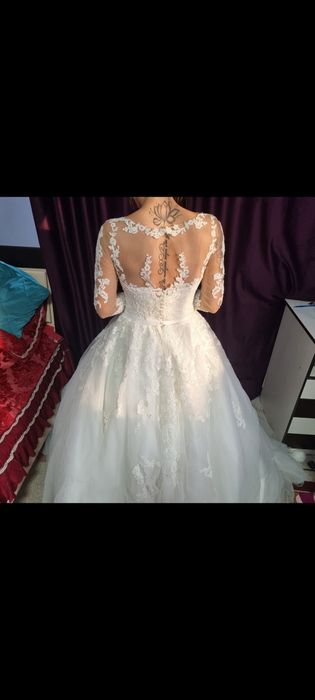 Шикарное платье продам.