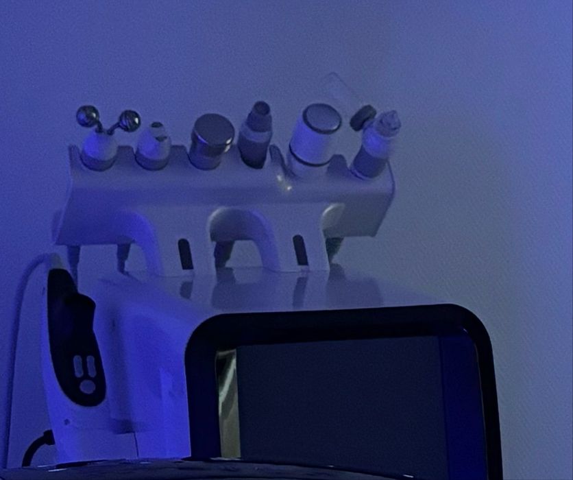 Combina cosmetica performanta in stare foarte buna