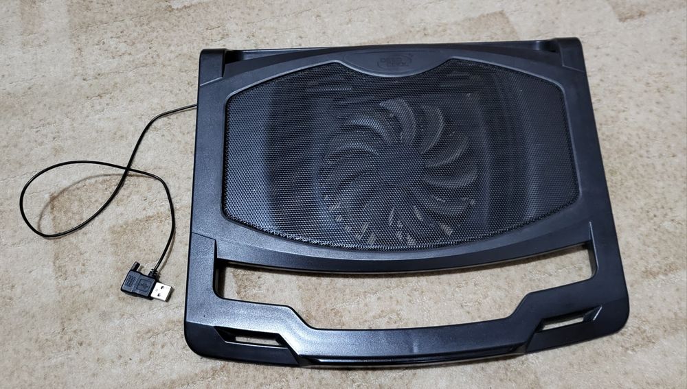 Продам охладитель для ноутбука