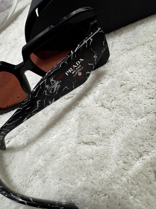 Ochelari de soare prada