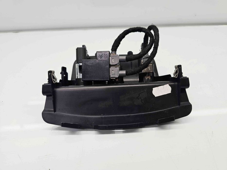 Conector auxiliar USB  PEUGEOT 208 [Fabr 2012-prezent] 9674655377