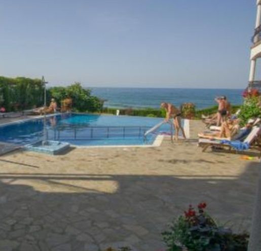 Продава се Двустаен апартамент в с. Лозенец, Област Бургас - 60 кв.м за 2834 €/кв.м - Снимка #12