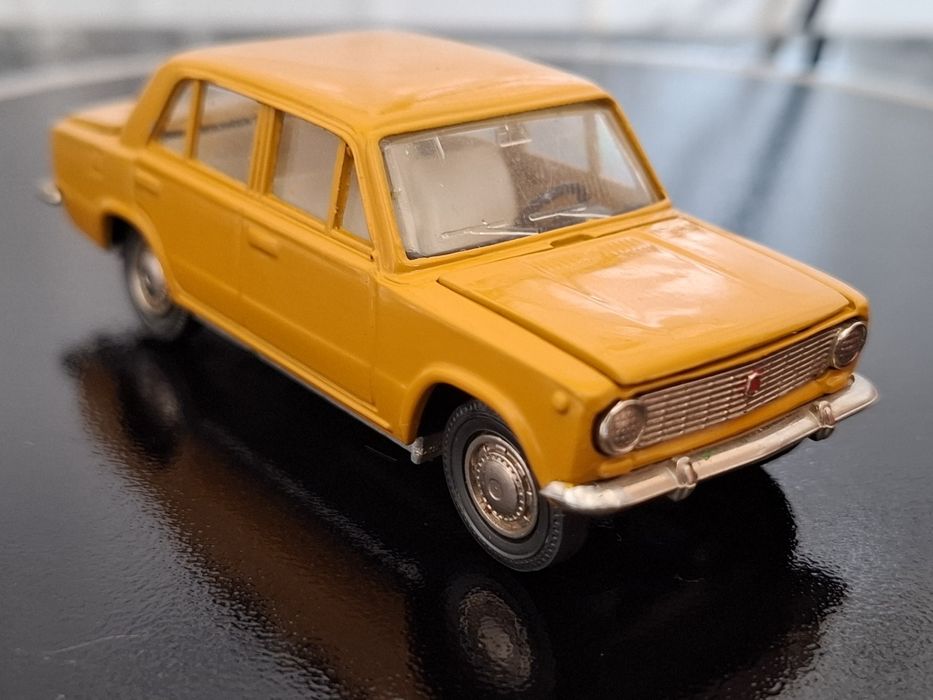 Коллекционная модель ВАЗ 2101 СССР,  масштаб 1;43