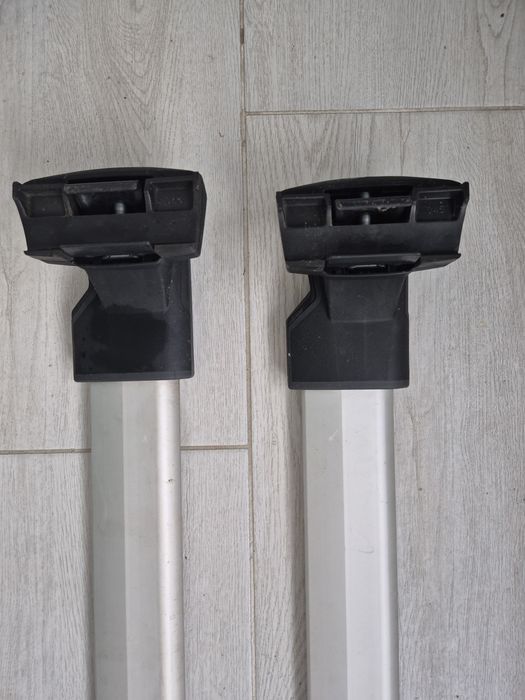 Bare Thule Wingbar cu kit complet