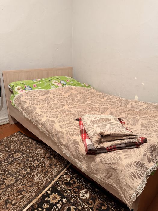 диван,кровать,раковина