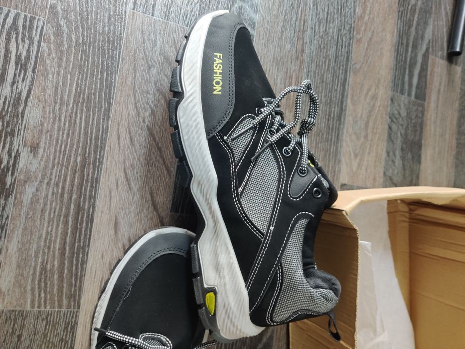 Кросовки 45 размера