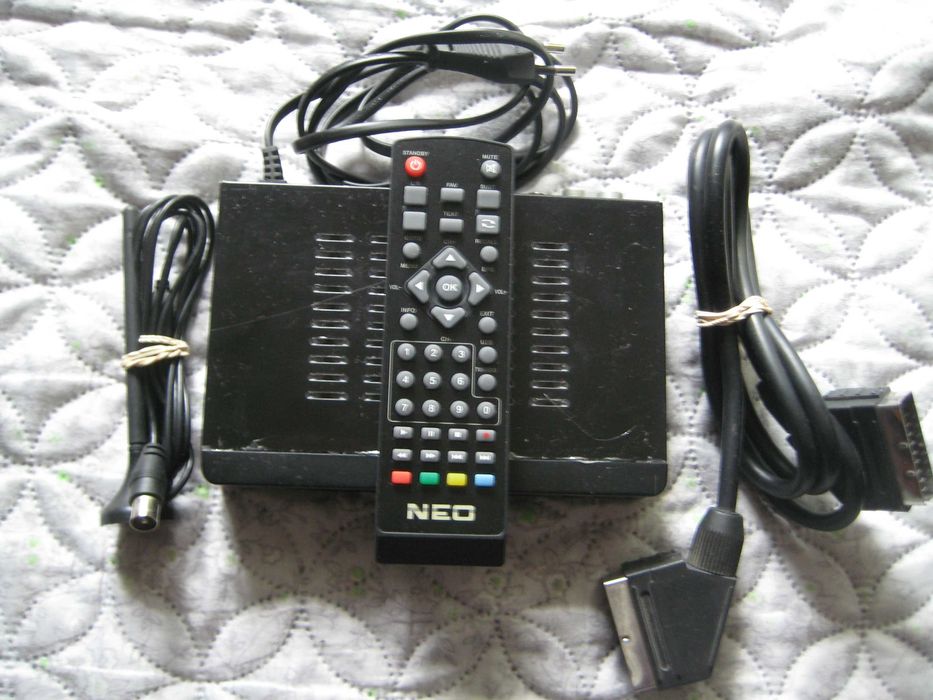 Продавам цифров декодер NEO DVBT-2200