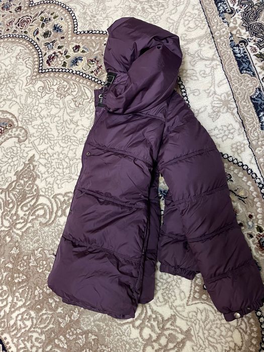 Куртка сотилади янги