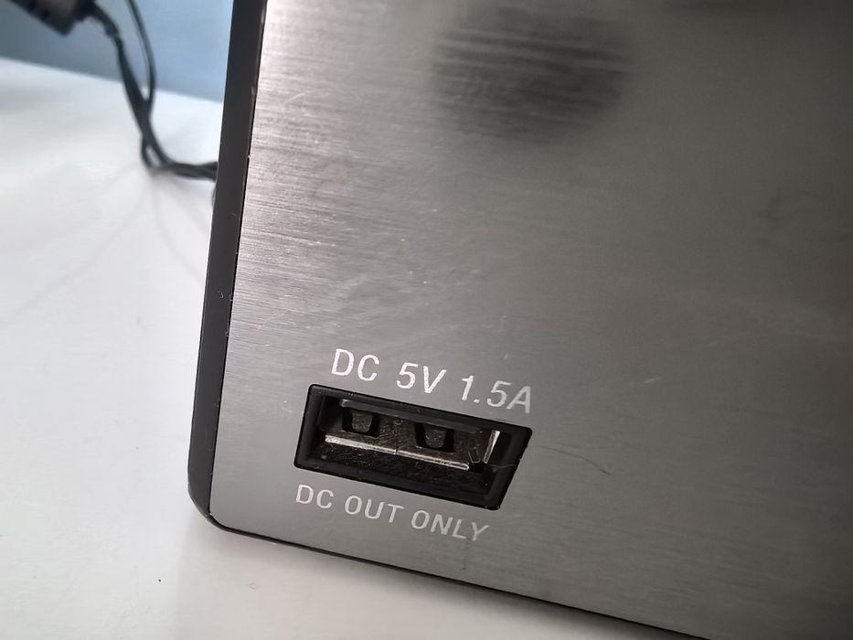 Ceas cu radio FM, RDS, DAB si alarma Sony XDR-C1DBP