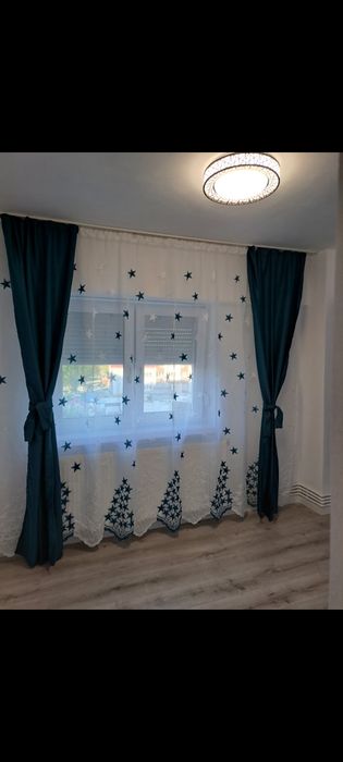 Perdea de in cu stelute turcoaz + draperii turcoaz