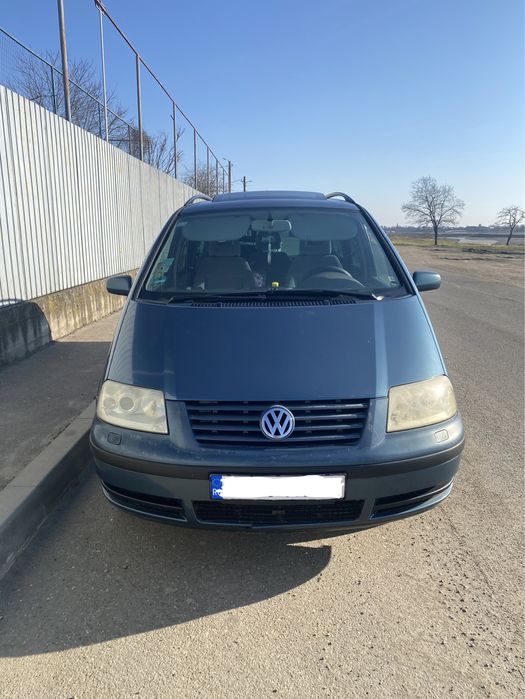 Volkswagen Sharan 1.8T GPL 7 Locuri