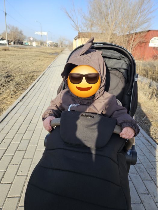 Коляска kidilo черная
