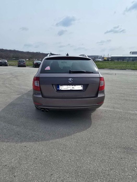 Skoda Superb 2011