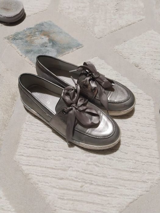 Продам школьные вещи