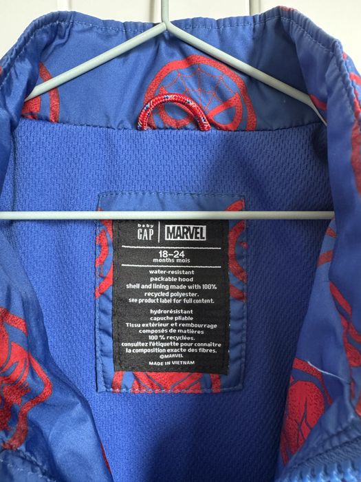 Бебешко яке GAP Marvel