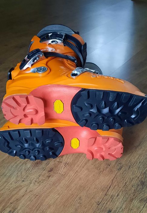 Обувки за ски и туринг SCARPA -комбинирани