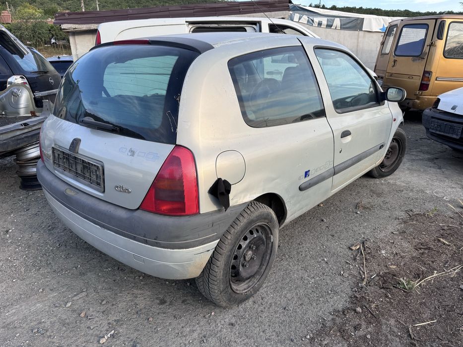 Renault Clio 1.2i 58hp 1999г На Части