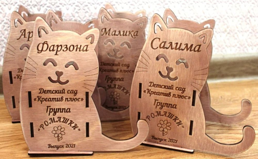 Деревянные детские именные органайзеры