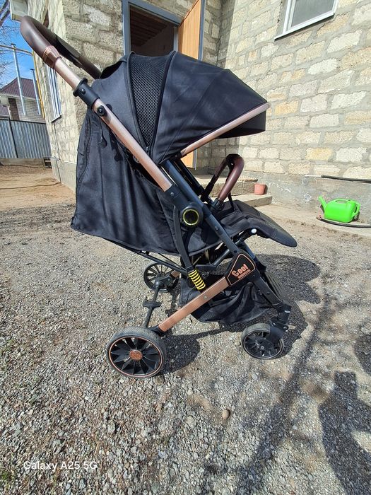 Срочно продам коляску