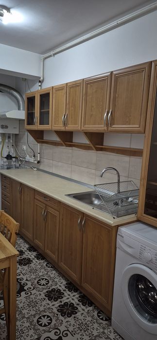 Proprietar,inchiriez ap 2camere,str.Biruinței,la 8min de pasarelă.