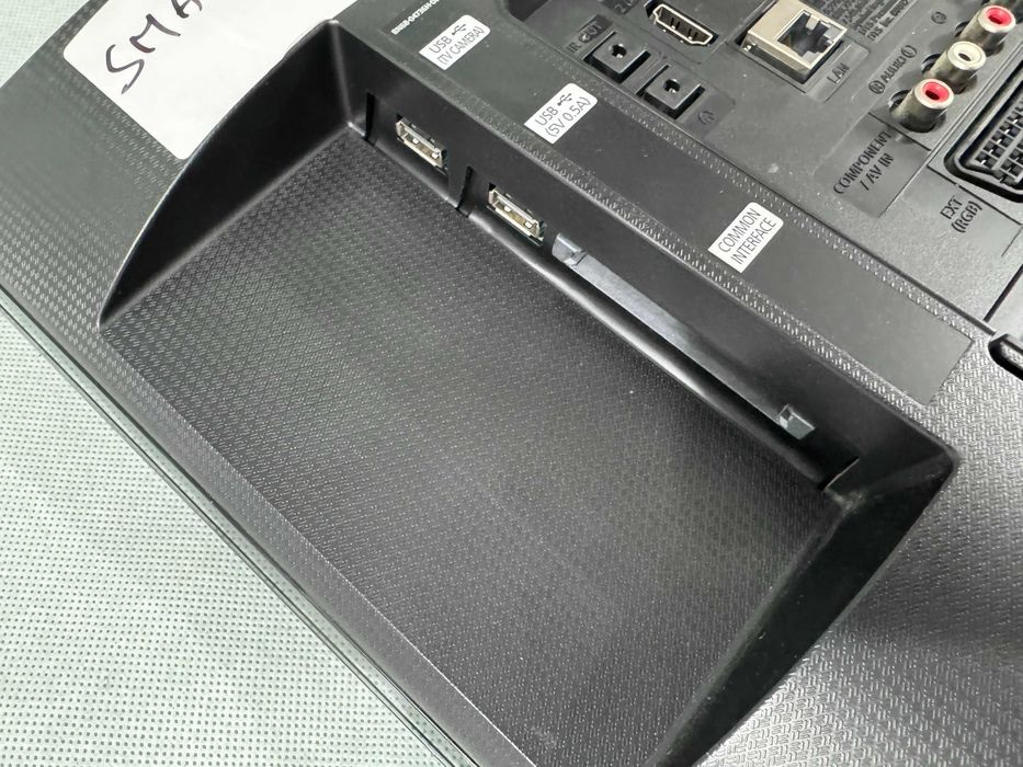 Телевизор - Samsung 22 inch / smart / A12