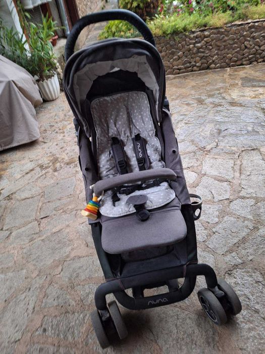 Продавам лятна количка Nuna