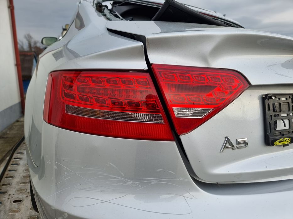 Tripla stop led stanga aripa stanga haion audi a5