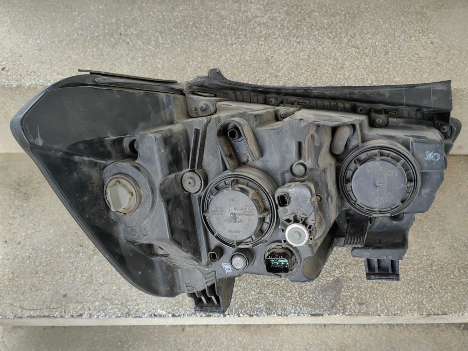 Фар Hyundai H350 ляв / Фар Хюндай Х350 Оригинален