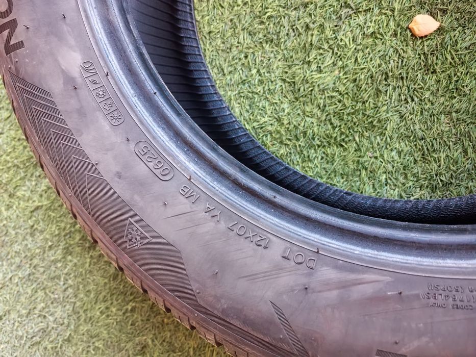 Anvelope vara 215/65 R17