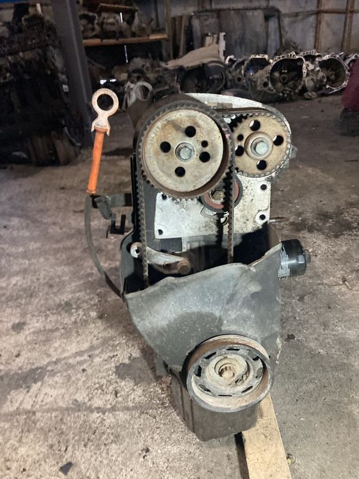 Vw golf 4 bora 1.4i 16v Двигател