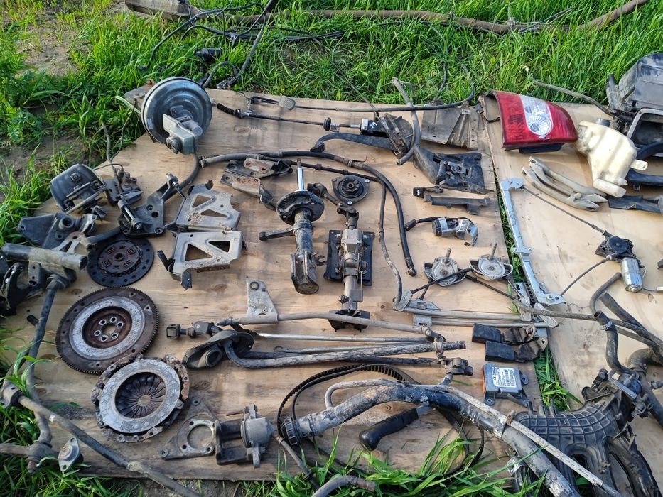 Запчасти для Приоры