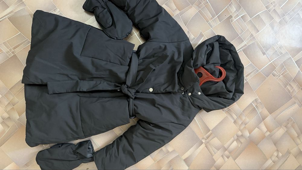 Продам куртку фирмы SOVA размер 122