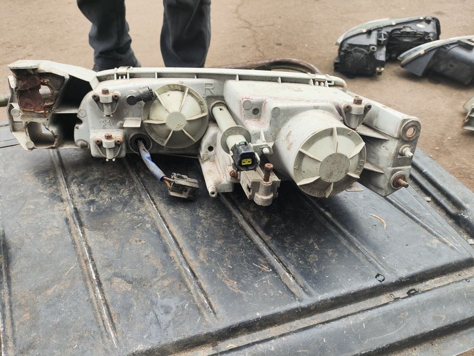 Фара на  626 кронус