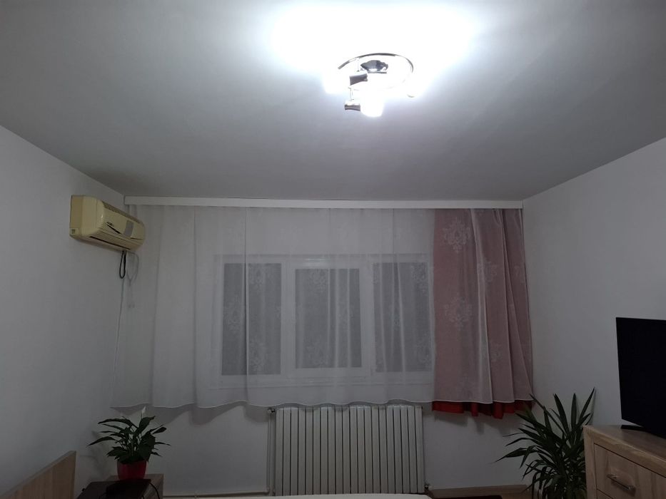 Vând Apartament zona Anda detalii după ora 16.00-19.00