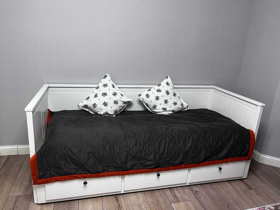 Кровать IKEA в отличном состоянии