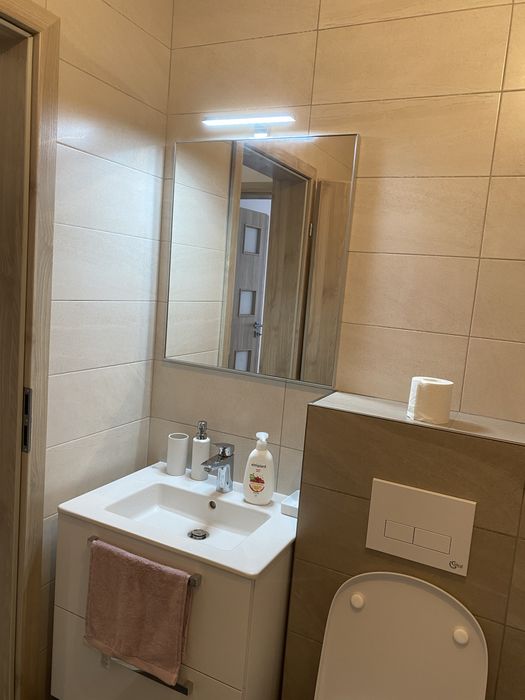 Inchiriez Apartament