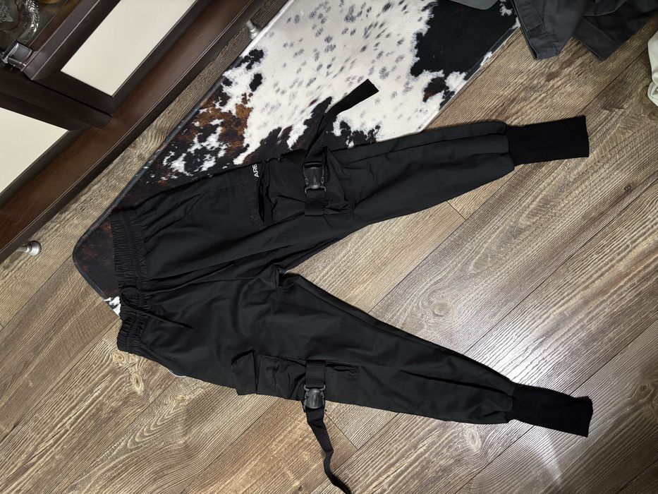 Чисто нов спортен панталон