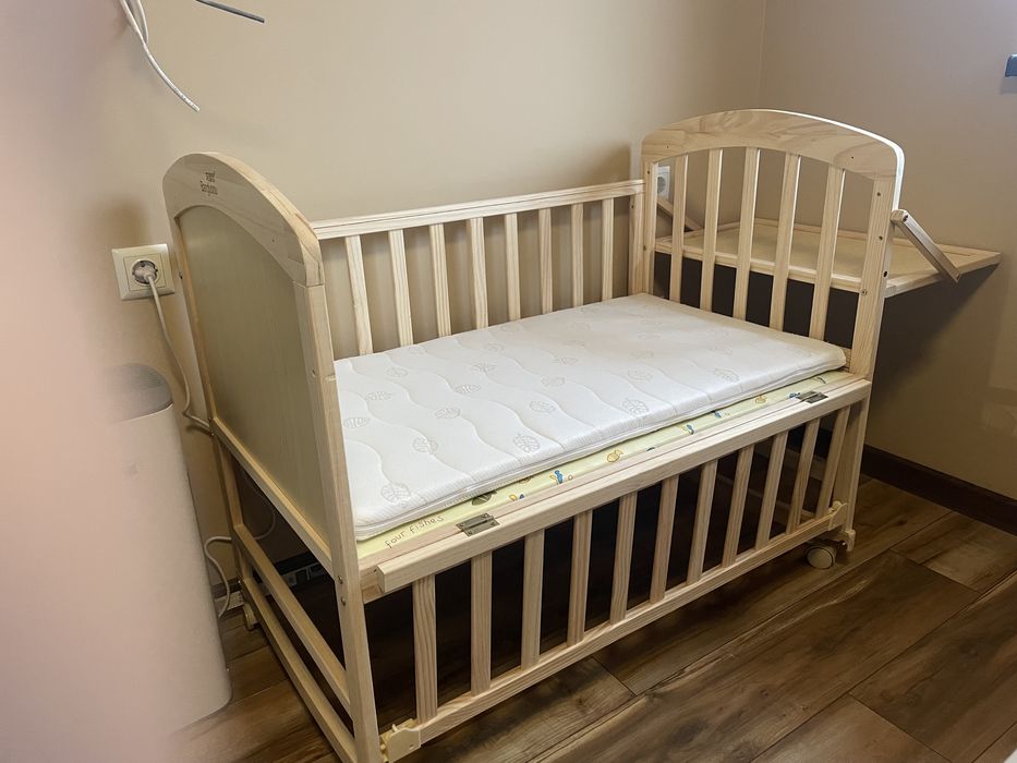 Кошара за бебе, която става и за дете в последствие