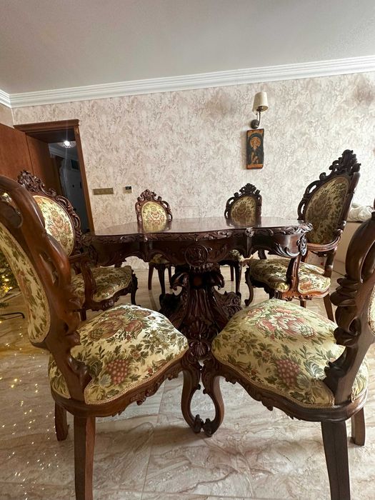 Трапезна барокова маса